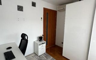 Apartament cu 3 camere, mobilat modern, 2 balcoane și parcare. - Poză 10