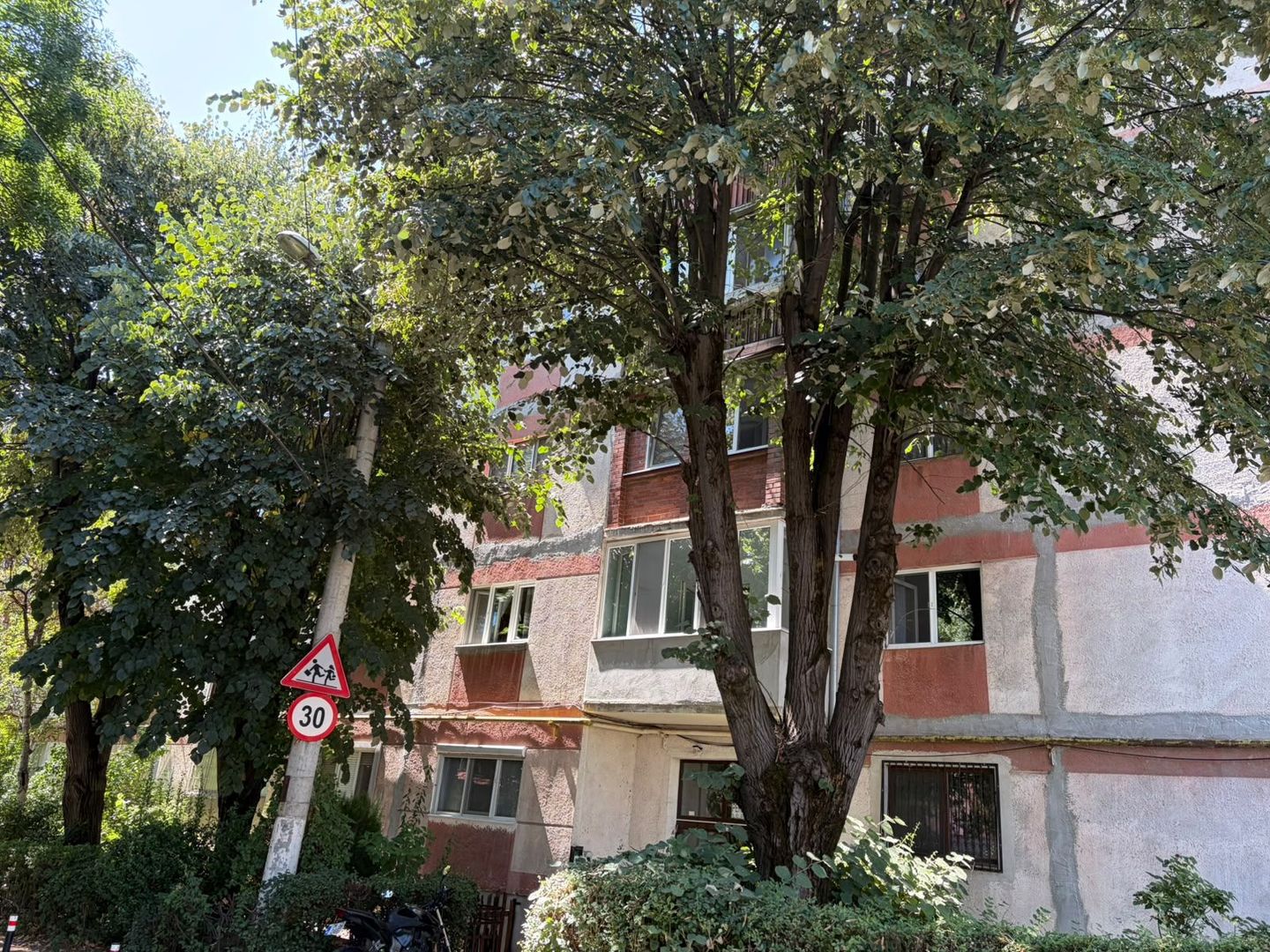 OCAZIE! Vând apartament in Timisoara, foarte bine poziționat - Poză 1