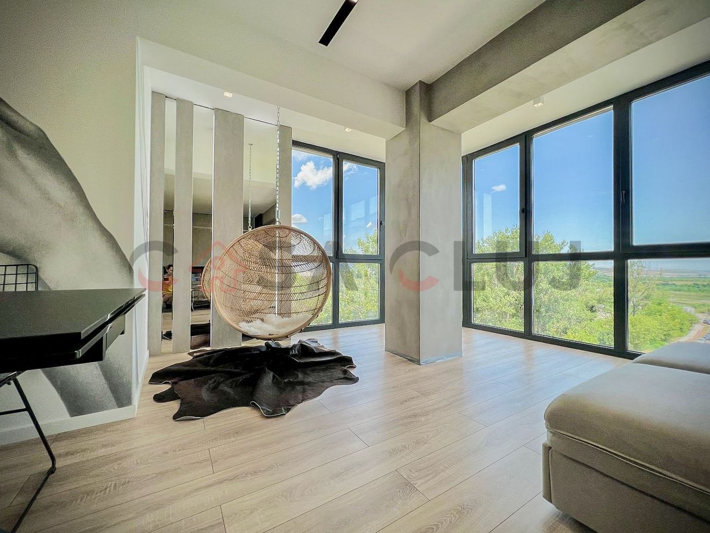 Modern, luminos, cu vedere panoramica si loc de parcare - Gheorgheni - Poză 5