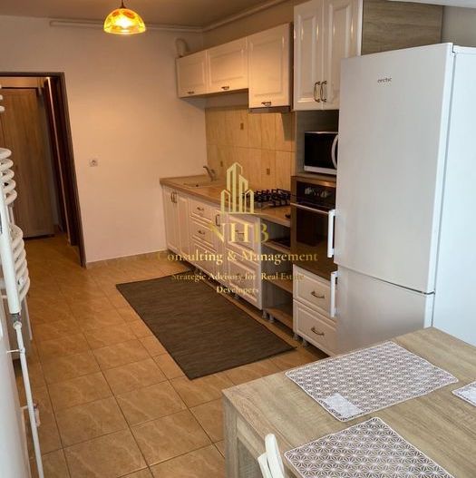 Apartament 3 camere de vânzare - Zona 1 Mai - Poză 1