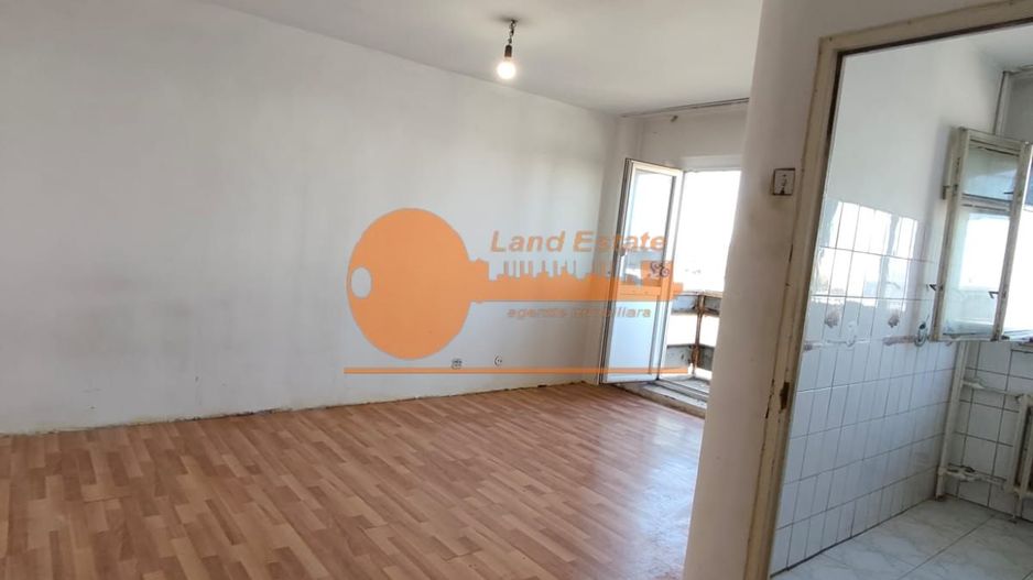 Garsoniera Gorjului-Bloc mixt(200 m metrou-1979) - Poză 14