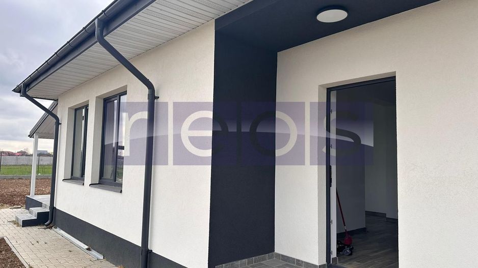 CASA DE VANZARE I CREVEDIA DARZA I 3 CAMERE - Poză 2