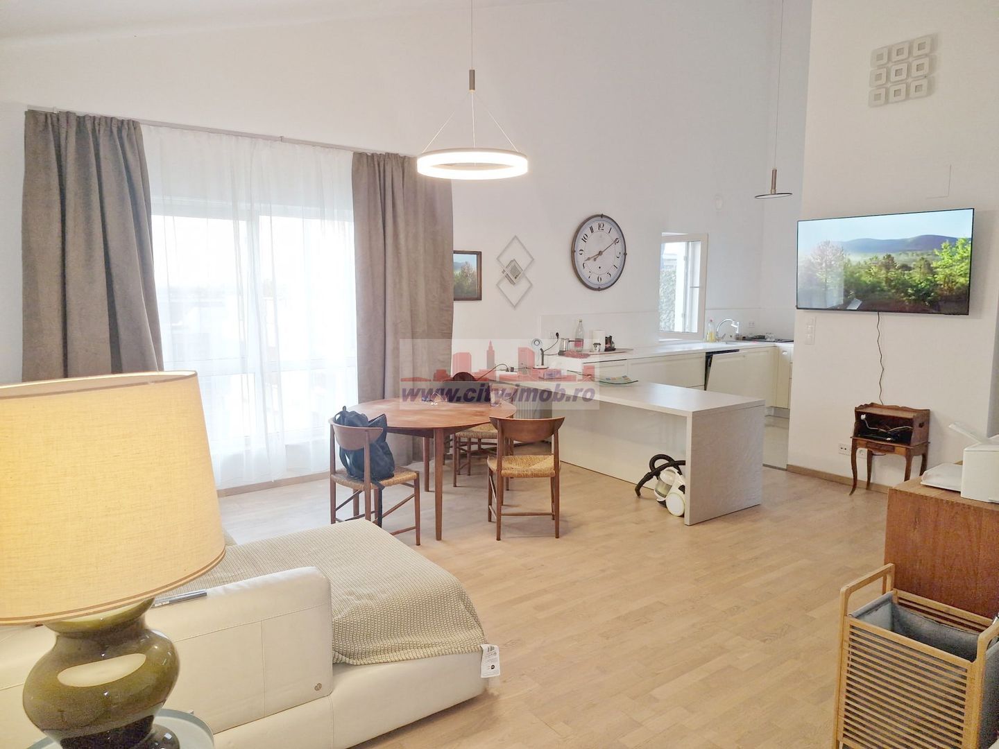 Inchiriere apartament 2 camere Baneasa Complex Rezidential - Poză 9