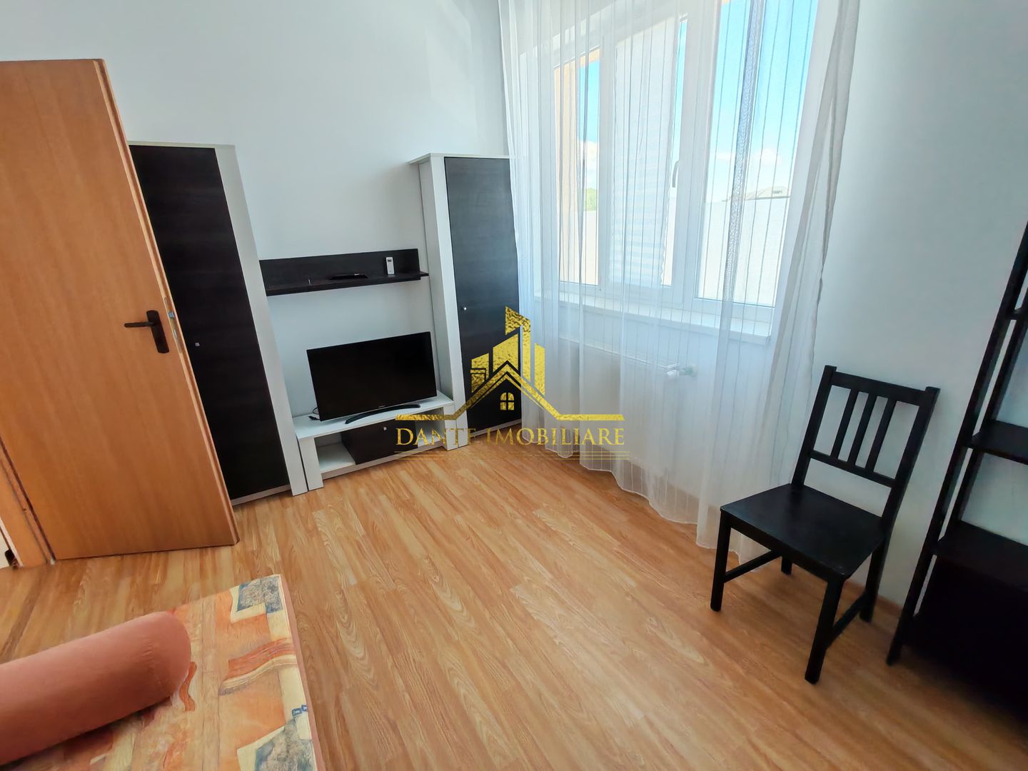2 camere, decomandat, mobilat modern, parcare, Buna Ziua, Mihai Romanu - Poză 5