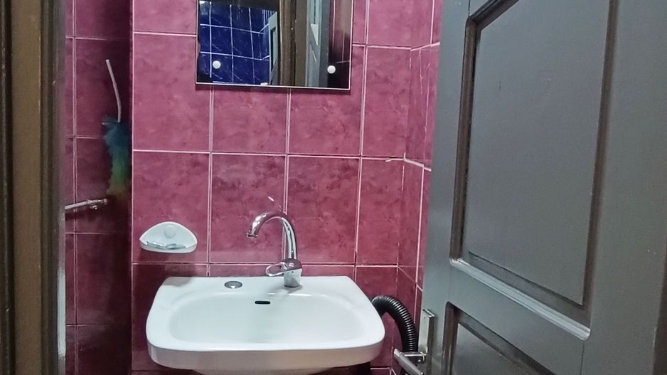 Apartament cu 3 camere decomandate,mobilat-Astra - Poză 7