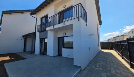 Casa la cheie cu carport si terasa, Selimbar, Sibiu