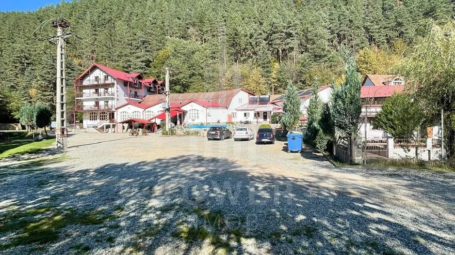 DE VÂNZARE ÎN EXCLUSIVITATE! Pensiune în Curmătura, Sibiu! - Poză 25