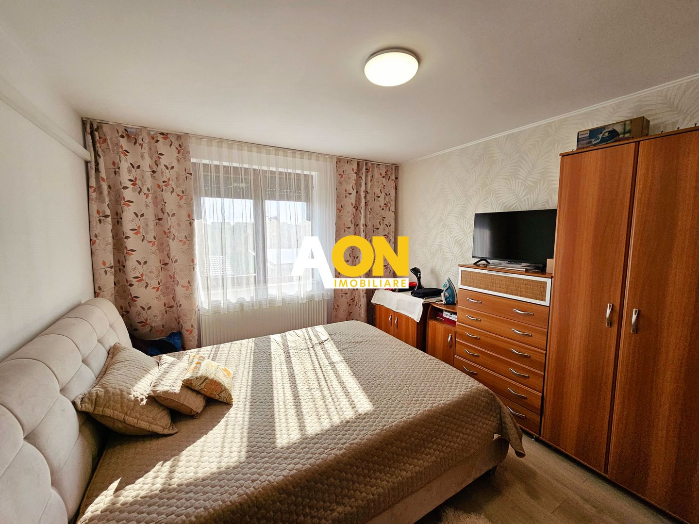 1/2 Duplex, 4 camere, 342 mp teren, strada asfaltata, Cetate - Poză 13