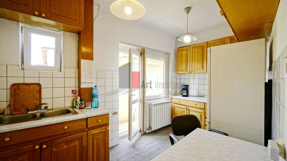 Proprietatea "ARCHA" , Vatra Luminoasa, JUMATATE DE VILA, intrare separata - Poză 19