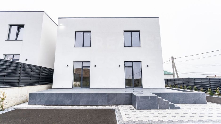 Vânzare, casă, 2 nivele, 4 camere, strada Mihai Eminescu, Cruzeşti - Poză 21