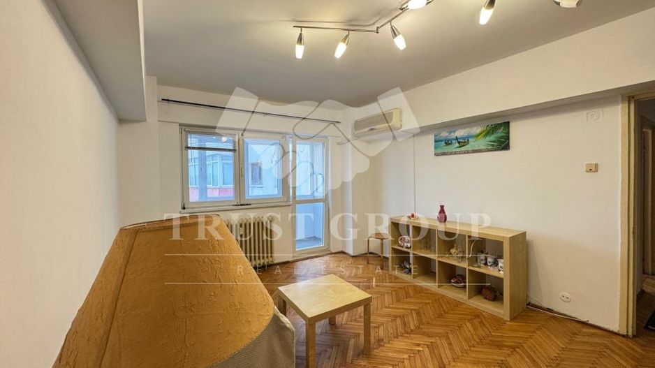 Apartament 3 camere Banu Manta - Clucerului | Imobil 1982 | Vedere spate - Poză 2