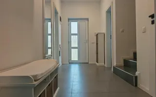 Casă modernă de închiriat în Șelimbăr, lângă Shopping City - Poză 14