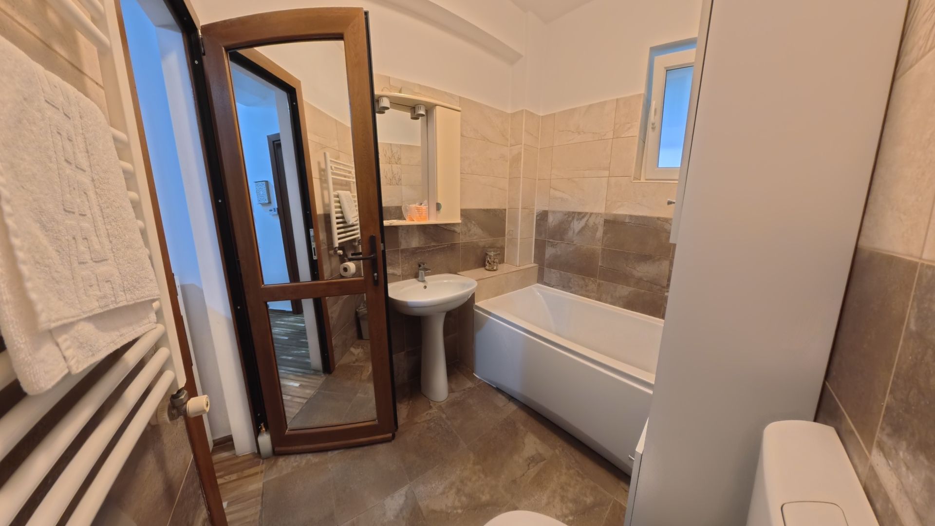 Apartament 2 camere cu curte proprie  113 mp Popești-Leordeni - Poză 6