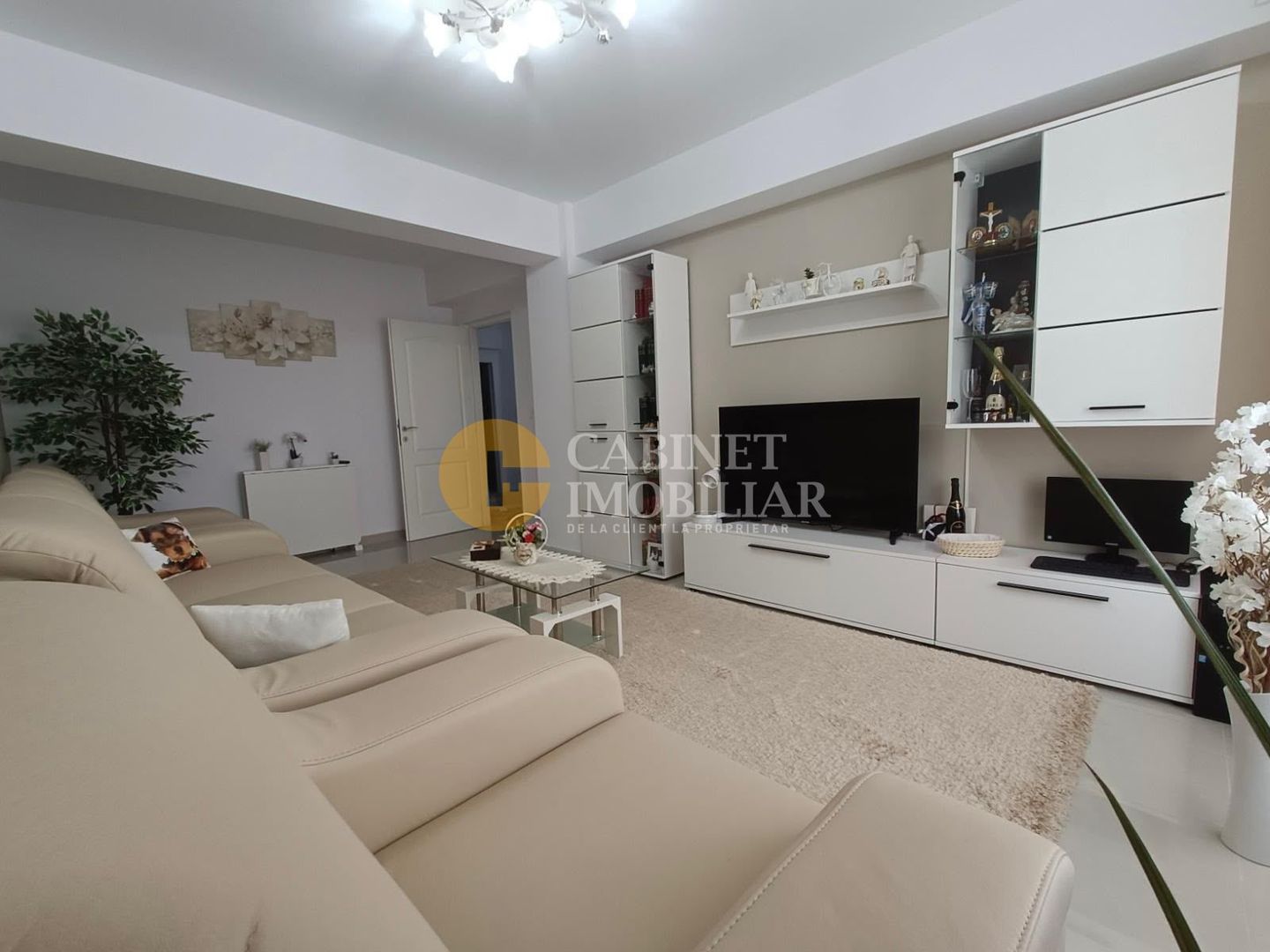 2 CAMERE DECOMANDAT--ETAJ 2--2 LOCURI DE PARCARE--BOXA INCLUSA - Poză 1