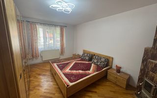 VILA 5 CAMERE, TEREN 4520 MP, LERESTI, ARGES - Poză 5