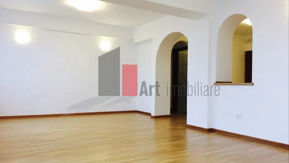 Spatiu Luminos in Charles de Gaulle-125 mp - Poză 2