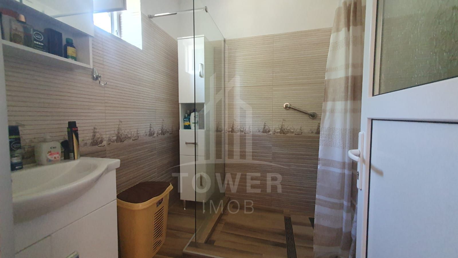 Casă spațioasă de vânzare în comuna Roșia .COMISION 0% - Poză 14