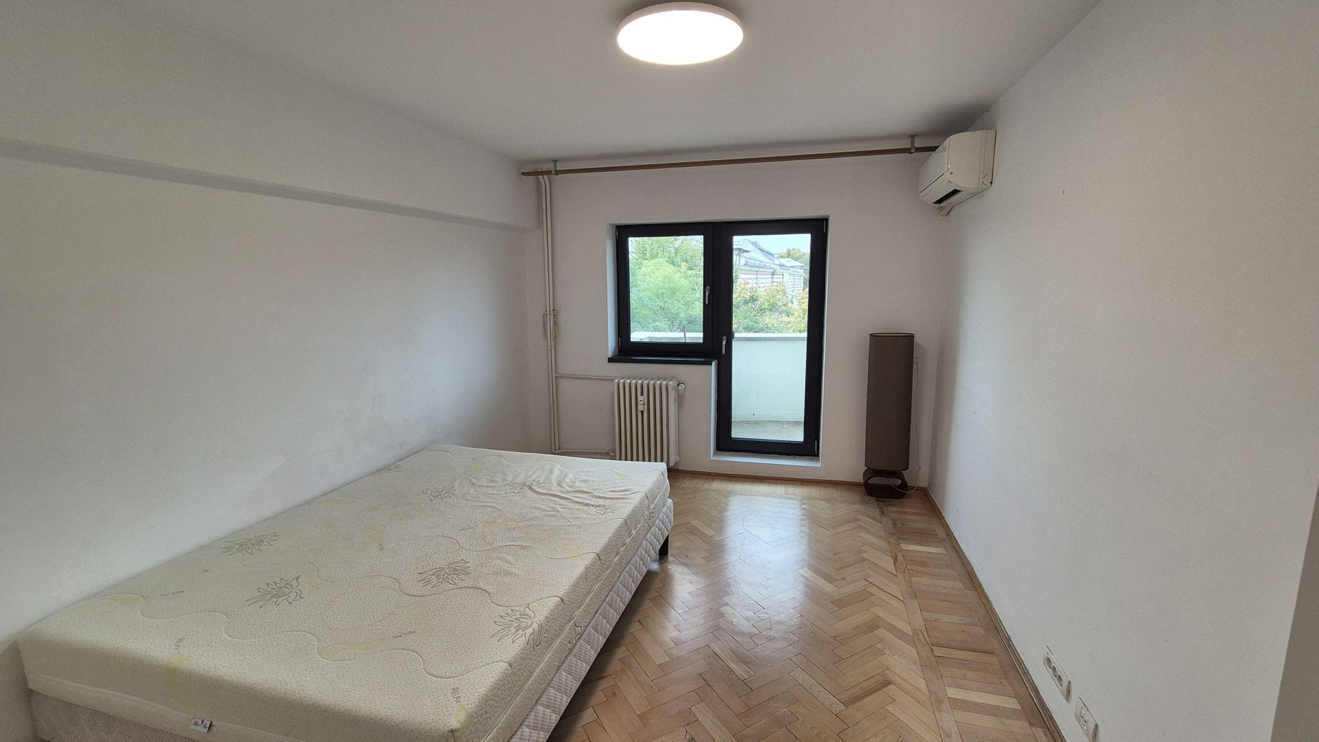 Apartament cu 3 camere 90,11 mp, bloc 1996 - Unirii - Poză 3