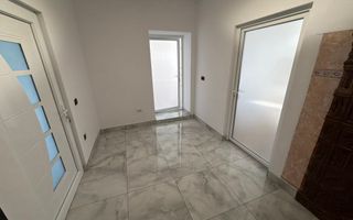 Ocazie! Pret redus! Apartament 2 camere, 80 mp, zona ultracentrală. - Poză 9