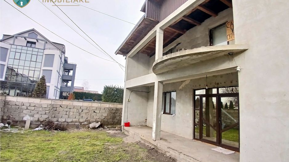 Vilă Spațioasă cu 6 camere, 234mp construiți, în Cartier Tineretului - Poză 4