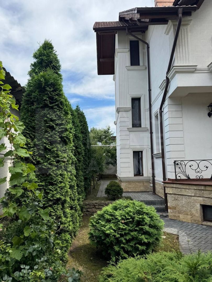 Chirie, casă 350 mp + 6 ari, str. Alexei Mateevici, Centru - Poză 1