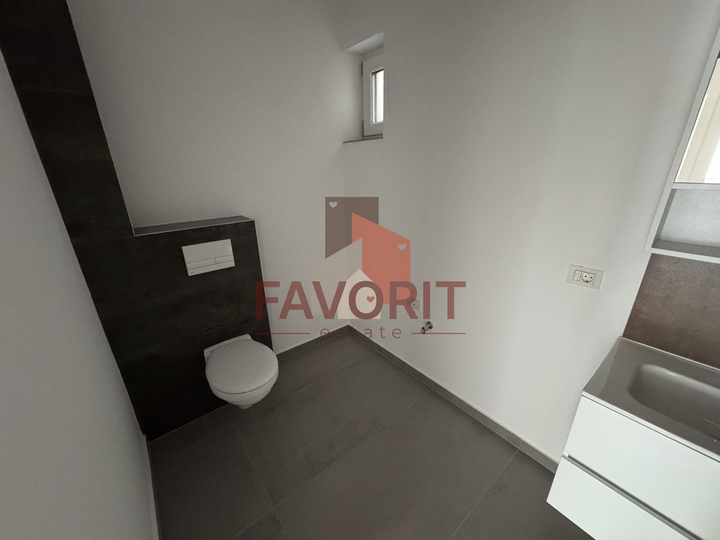 Etaj intermediar. Loc de parcare. Disponibil imediat - Poză 7