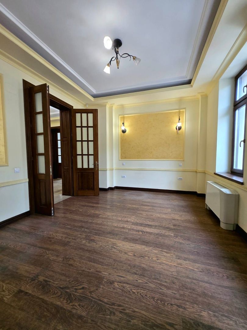 Spațiu de birouri ultracentral de inchiriat - etaj 1-intrare separata - Poză 16