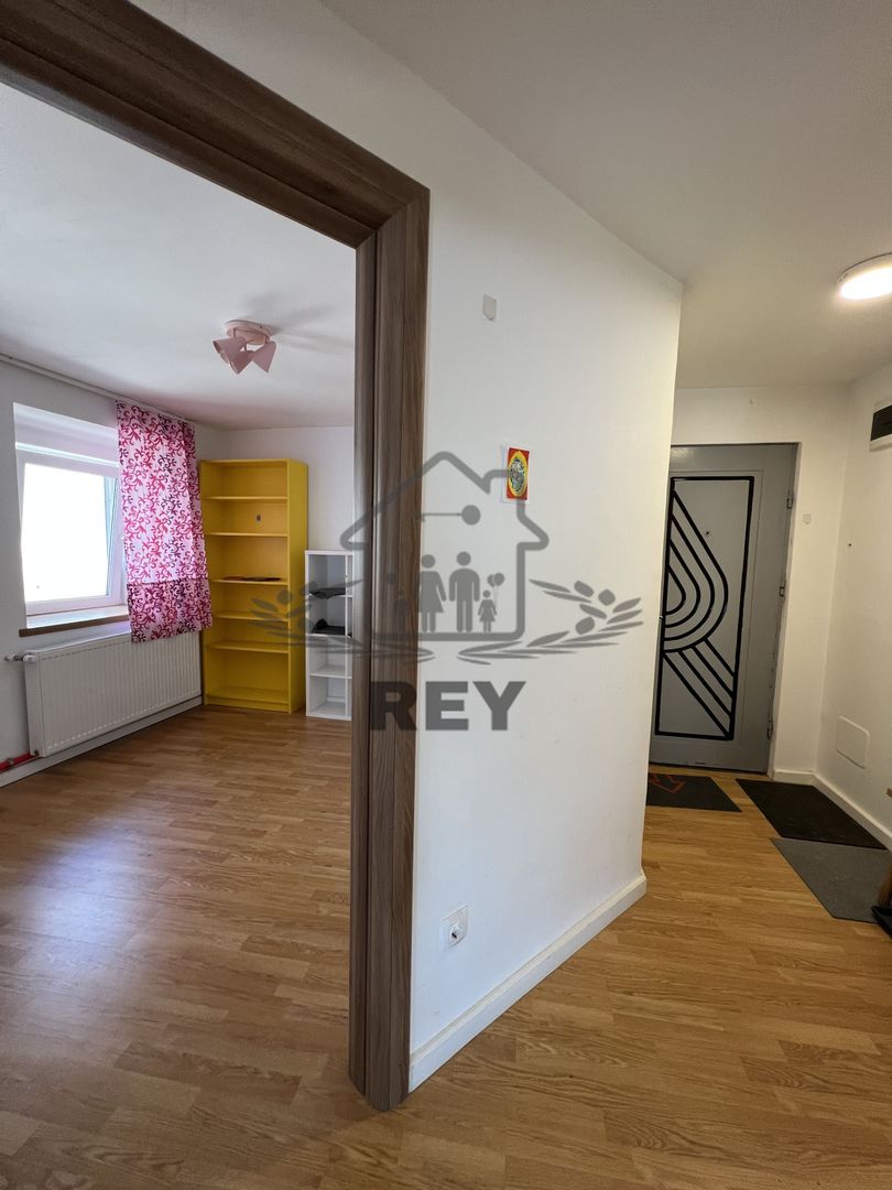 Apartament central – luminos și primitor | 2 dormitoare + living cu bucătărie - Poză 8