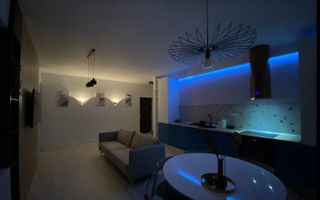 Apartament modern 3 camere balcon 5 mp utili si parcare zona Centrala - Poză 3