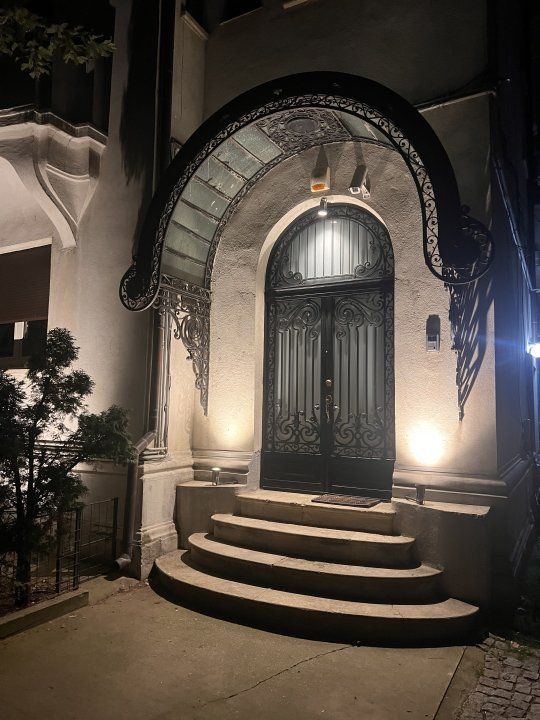 Str Belgrad, Capitale, Ap. tip duplex, 221mp: 122mp Hochparterre + 99mp Demisol - Poză 1