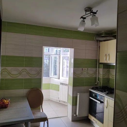 Apartament 2 camere, I.C. Frimu, mobilat si utilat,et 3 - Poză 6