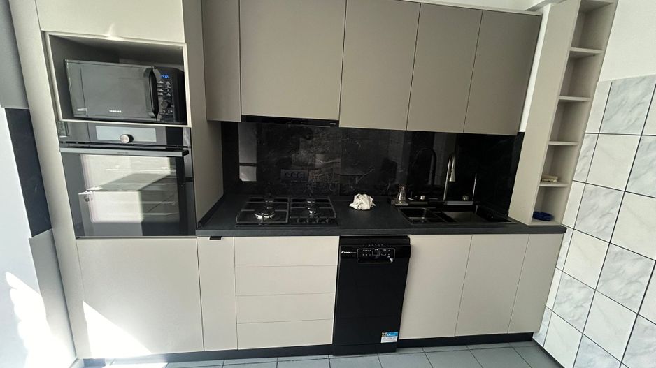 3 Camere Dristor Cu Parcare - Poză 3