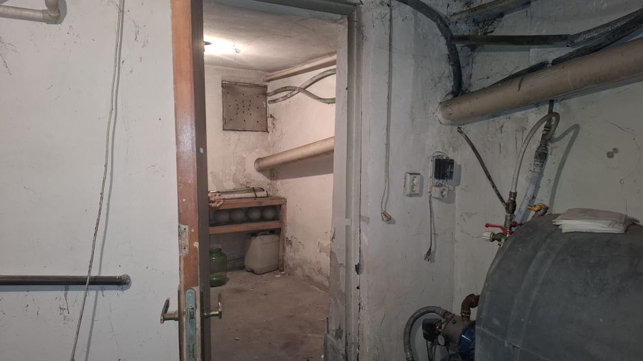 URGENT!, TEREN IN PROPRIETAE, RENOVATA IN 1996, NEGOCIABIL - Poză 15