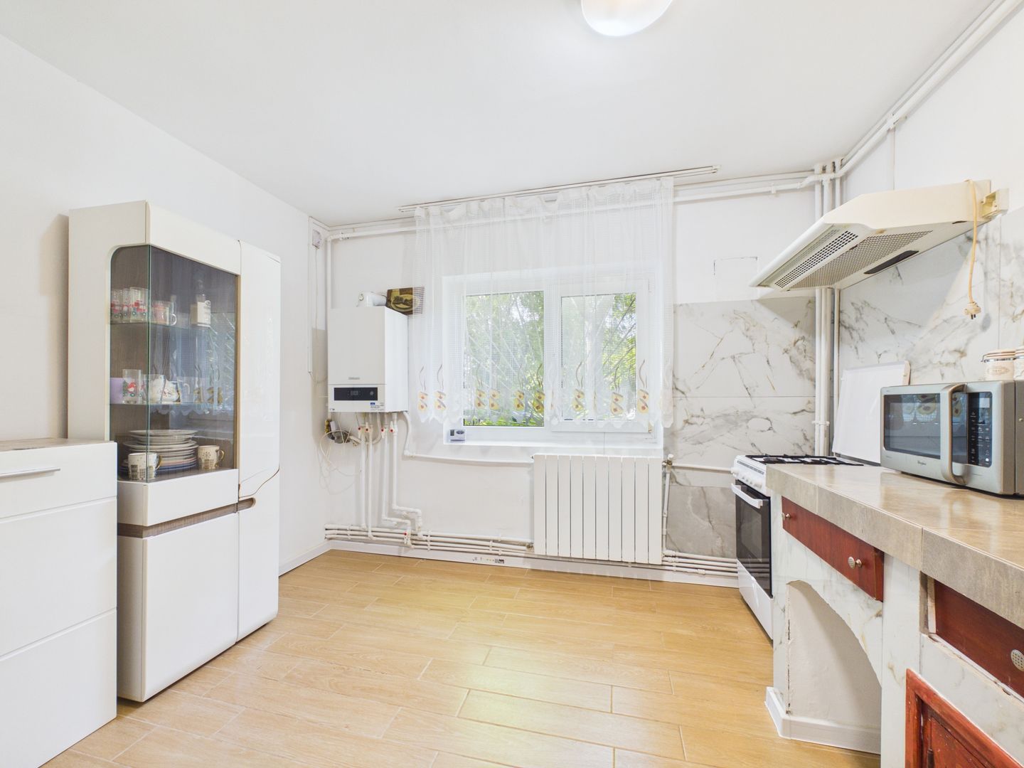 Oportunitate - 2 Apartamente 4 + 2 camere - Zona 13 Septembrie - Poză 21