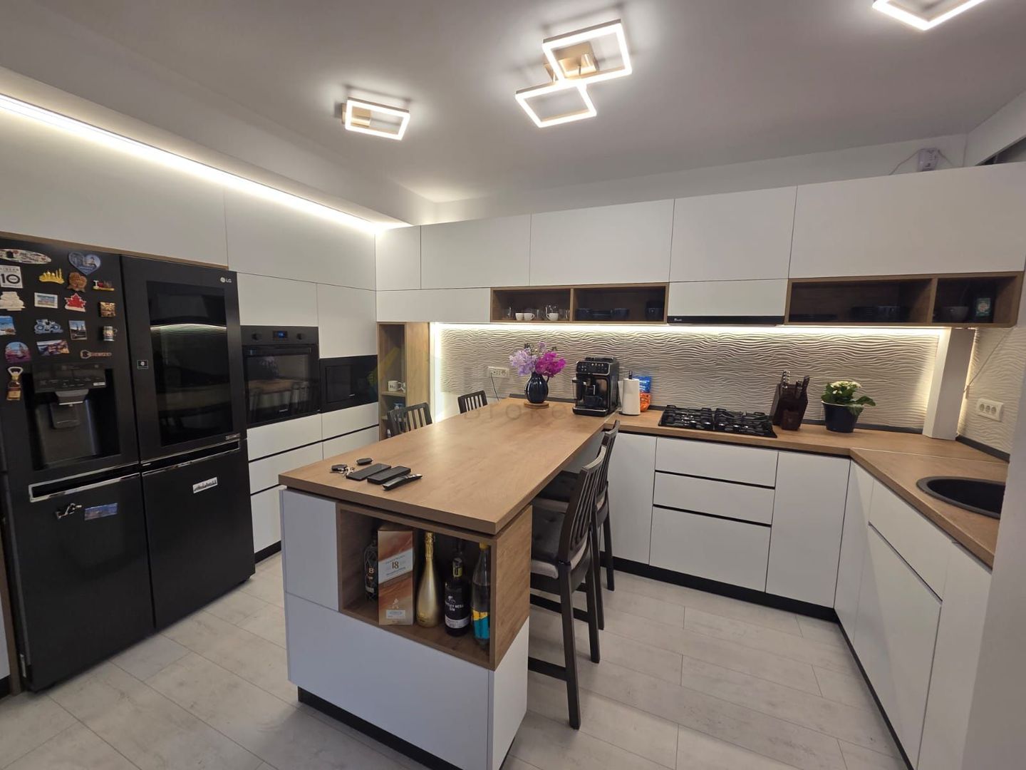 Vilă tip duplex cu mansardă, piscină și design modern – Tunari - Poză 12