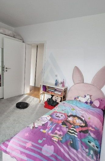 Apartament premium 73,2 mp + 2 balcoane  Etaj 1 parcare  in Șelimbăr - Poză 4