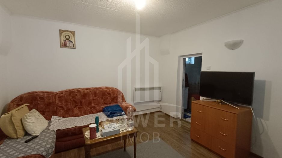 Casă de vânzare în satul Roșia cu vedere panoramică spre Munții Făgăras - Poză 21