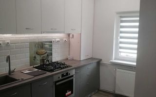 Apartament de inchiriat, 3 camere, decomandat, 2 bai, zona UMF - Poză 4