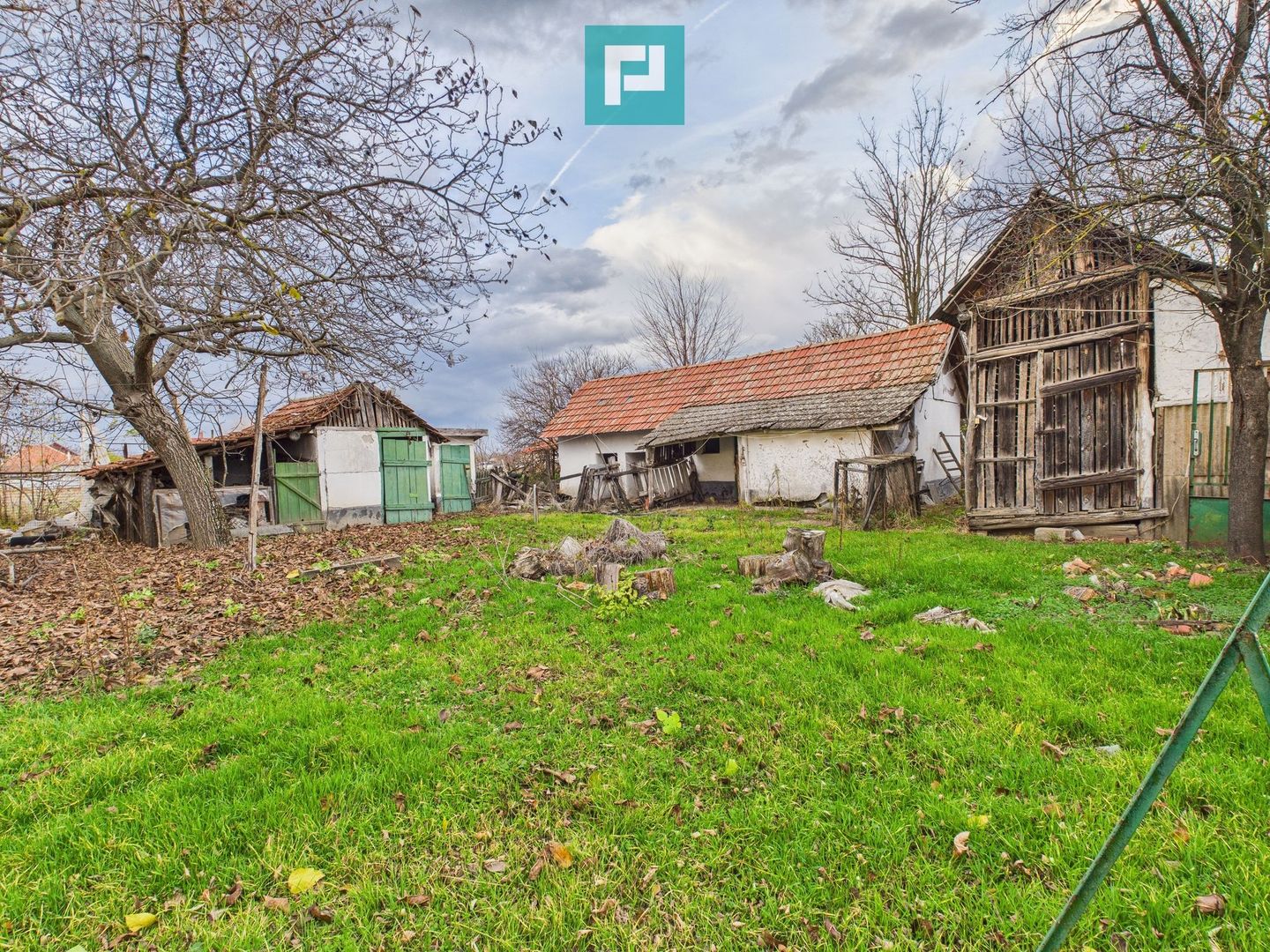 Casă cu 3 camere și potențial în Nagybanhegyes - Poză 10