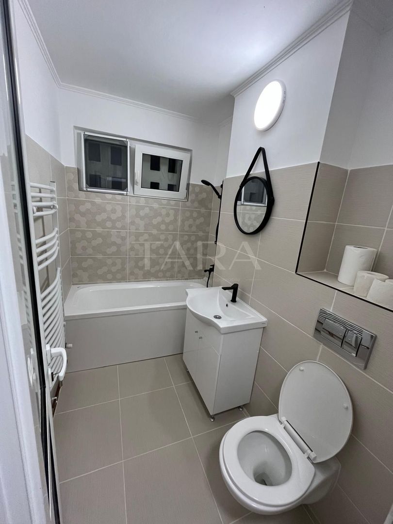 Apartament 3 camere lângă Piața Flora, 70 mp, renovat, etaj 2 din 4. - Poză 8