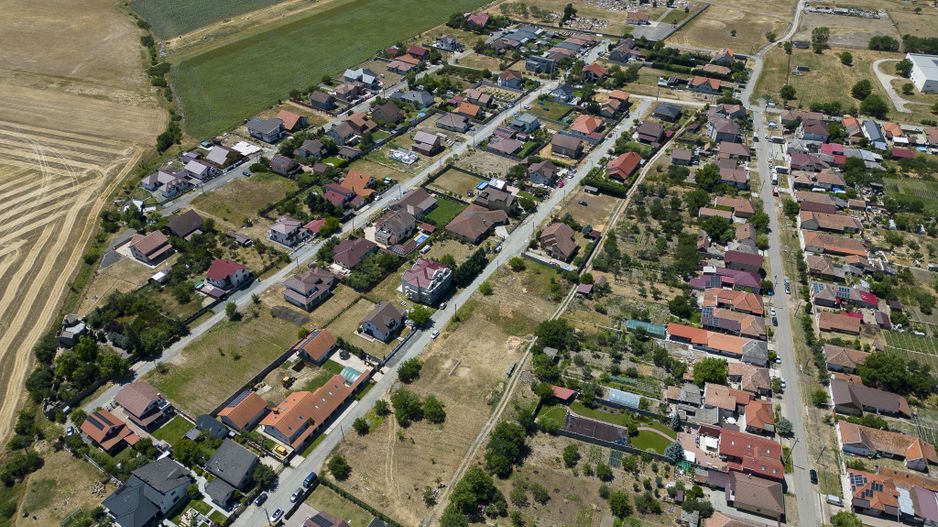 Loc de casă în Sanleani 402 mp - Poză 6