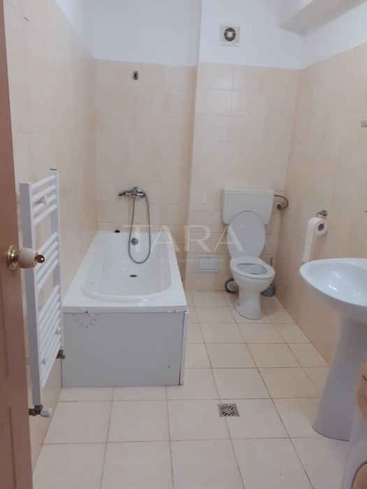 Vând apartament 2 camere – Baciu, zona Petrom - Poză 6