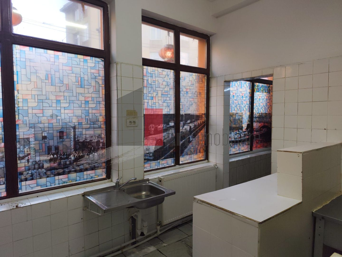 Spatiu comercial stradal, deschidere mare - Poză 26