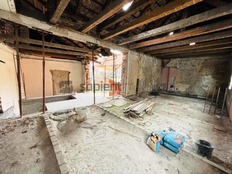 Casa situata ultracentral cu proiect autorizat - Poză 11