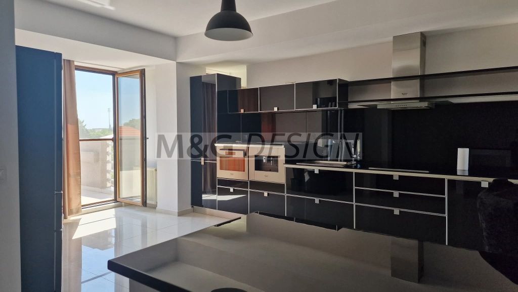 Apartament 3 camere  penthouse zona Victor Babes - Poză 3