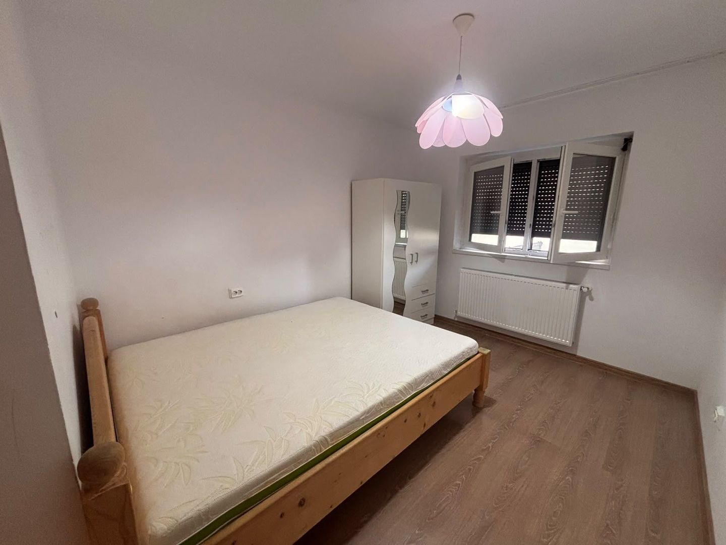 Apartament 3 camere cu curte proprie Selimbar - Poză 5