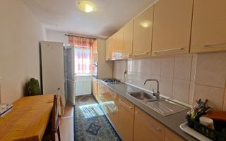 Apartament 3 camere 70 mp Parcul Sub Arini - Poză 2