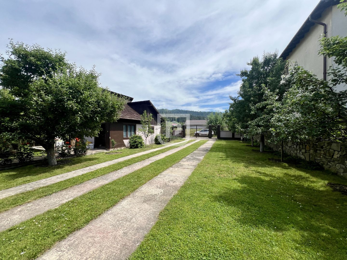 Pensiune si Casa Ultracentral | Gura Humorului | Arinis | Bucovina - Poză 13