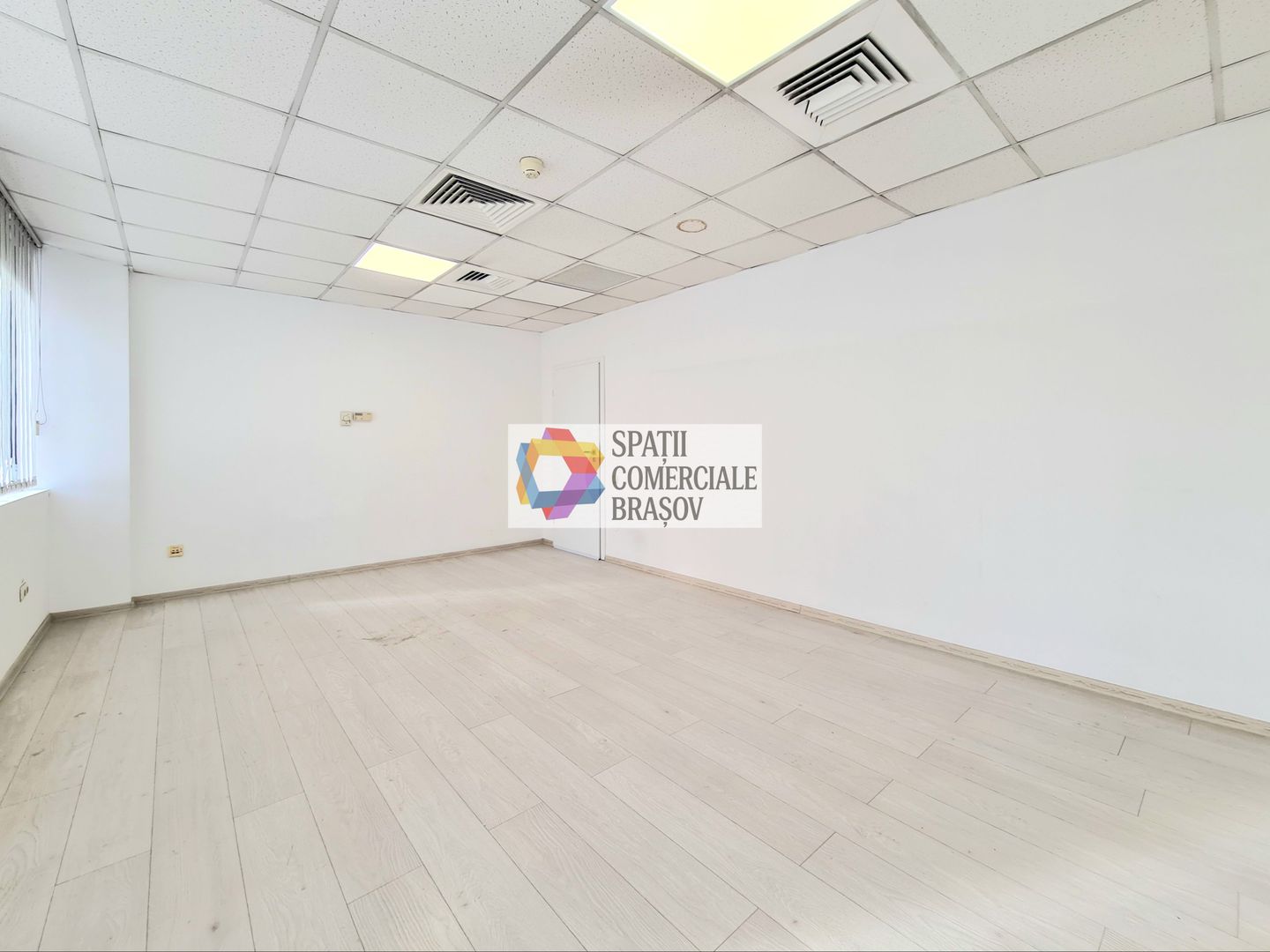 Spatiu birouri de închiriat Brasov - 28 mp # spatii-comerciale-brasov.ro - Poză 3