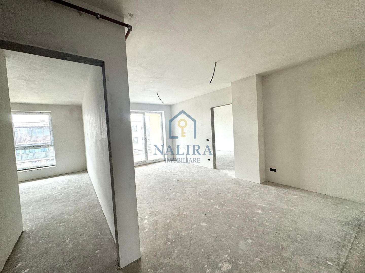 Apartament 3 camere de vanzare - bloc nou - Poză 1